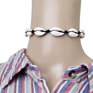White Shell Choker Necklace